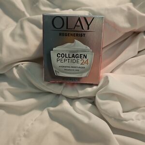 Olay Regenerist Collagen Peptide 24